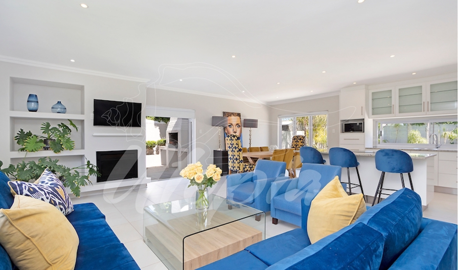 Image of Bloubergstrand holiday accommodation unit living room